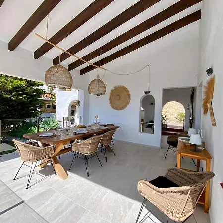 Beautiful With Splendid View And Private Pool Daire Teulada
