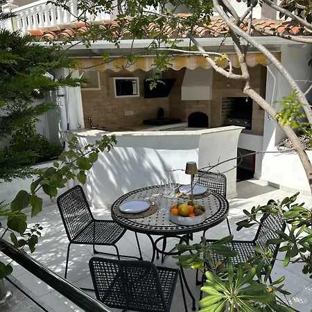 Beautiful With Splendid View And Private Pool *