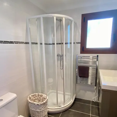 Beautiful With Splendid View And Private Pool Daire