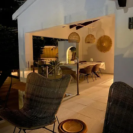 Beautiful With Splendid View And Private Pool * Теулада