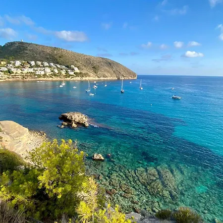 Beautiful With Splendid View And Private Pool Daire