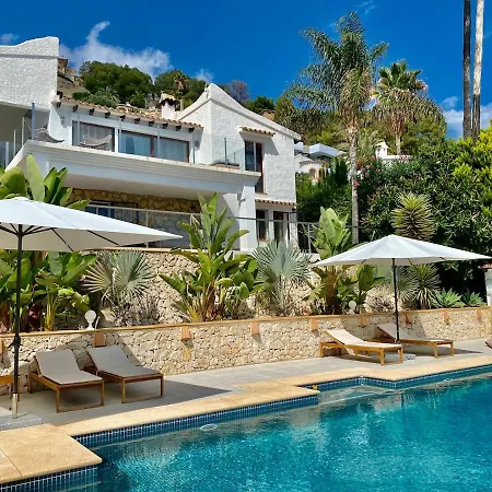 Beautiful With Splendid View And Private Pool